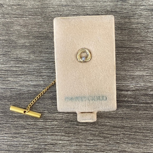 Vtg 14kt gold and diamond tie tac